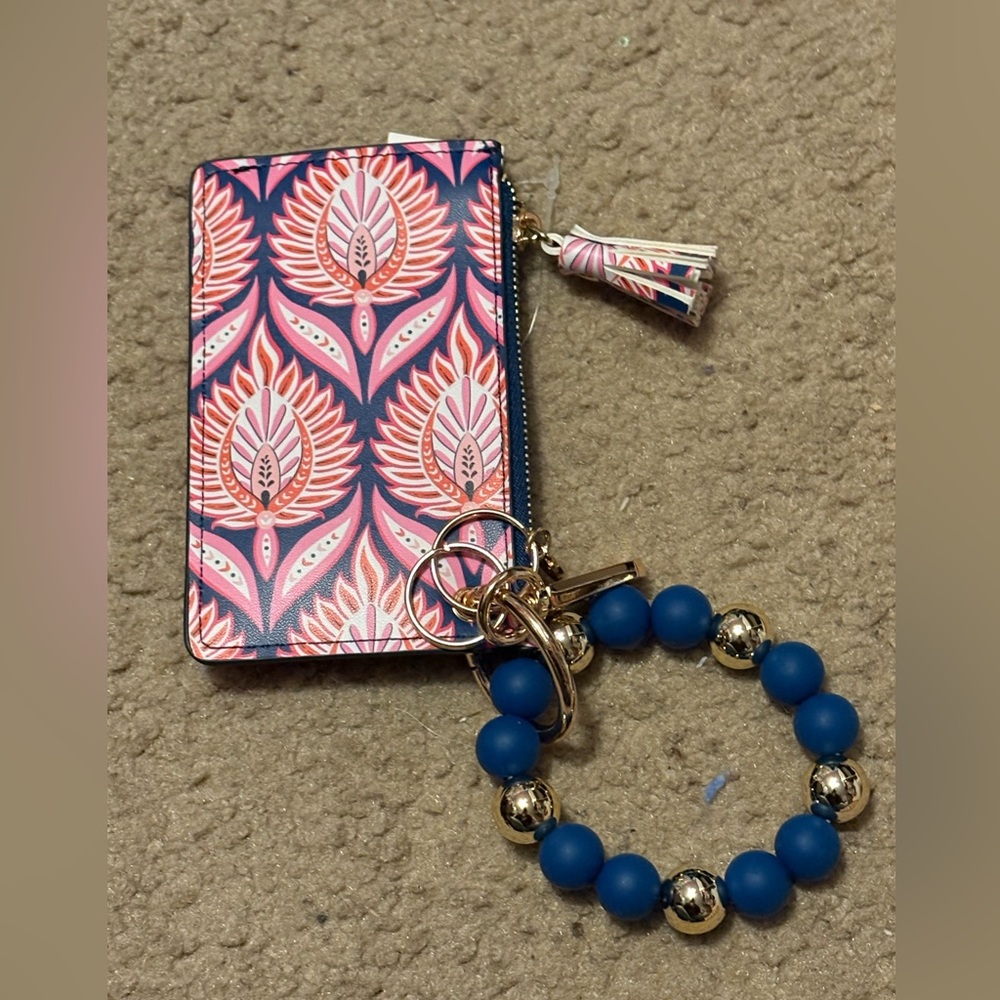 NWT Simply Southern rubber beaded wristlet wallet - Picture 2 of 2